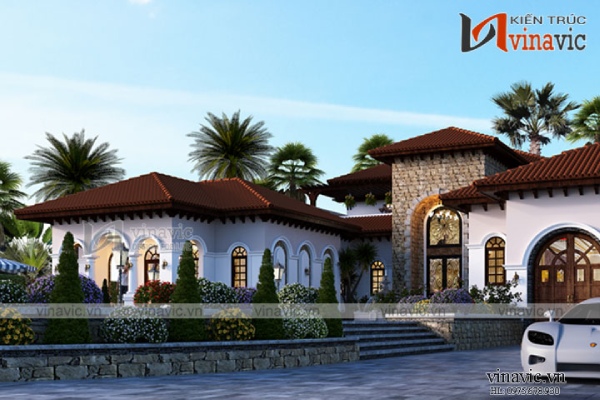 Khuôn viên cây xanh bên trong biệt thự