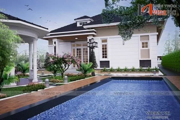 Hồ bơi nhân tạo trong khuôn viên biệt thự