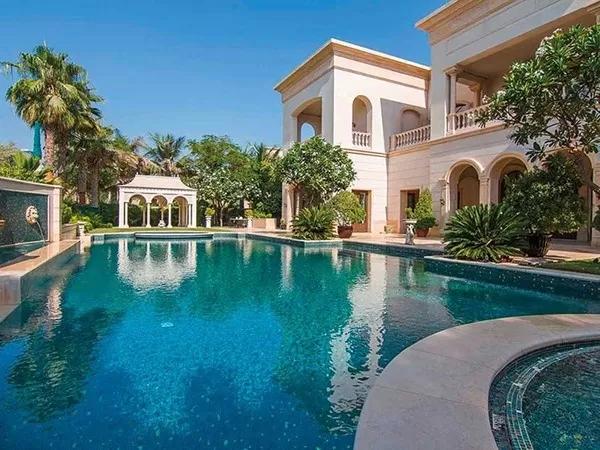 Mỗi căn biệt thự ở Emirate Hills có giá khoảng 813 tỷ đồng