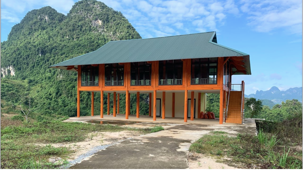 Nhà 1 tầng 4 phòng ngủ kiểu mái Tây Bắc 