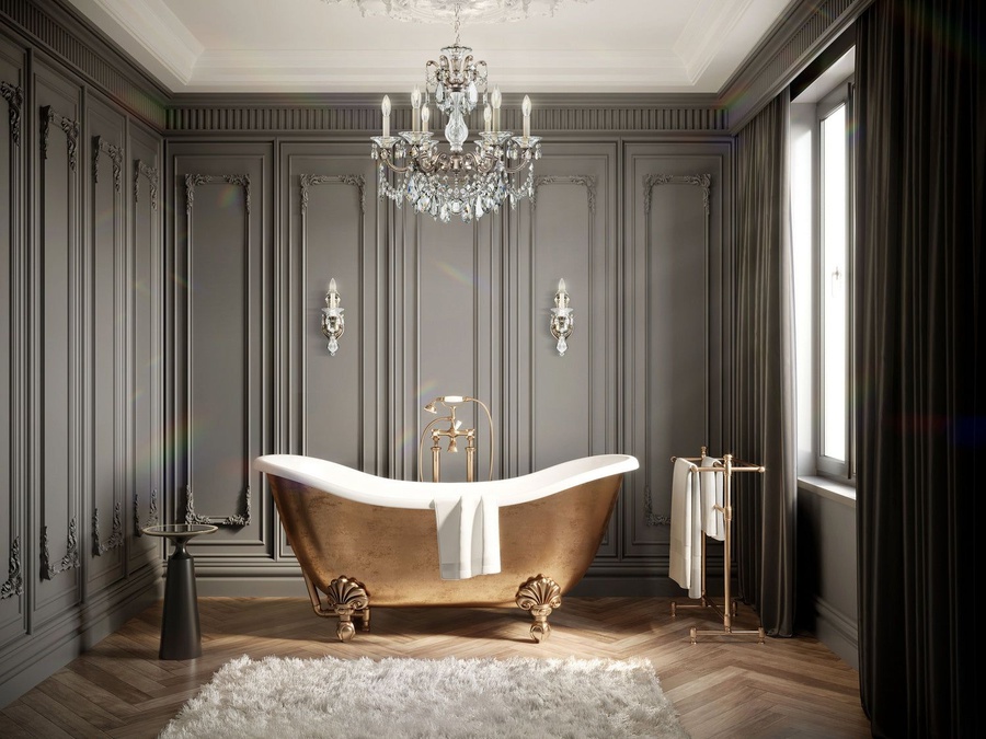 Phòng tắm thường có treo đèn chùm, ánh sáng mạnh 