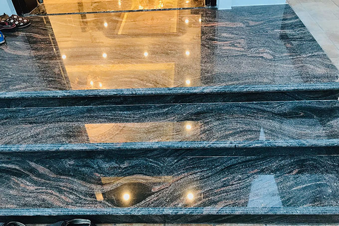 Thiết kế bậc nhà sử dụng đá hoa cương