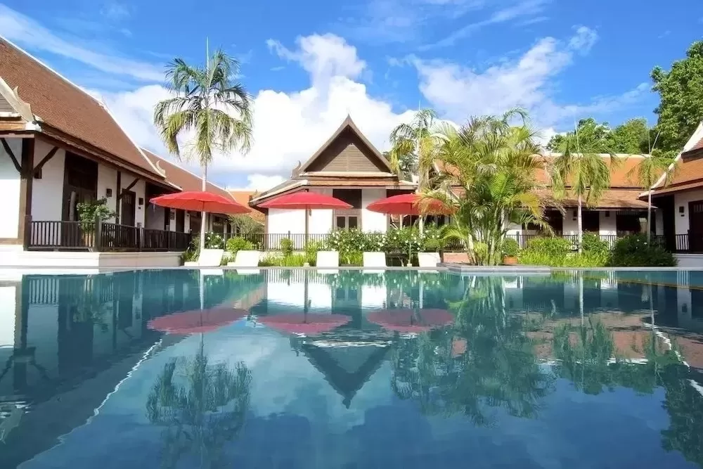 Sử dụng các loại cây cối, cây xanh và các yếu tố cảnh quan khác để tạo nên một không gian xanh và gần gũi với thiên nhiên