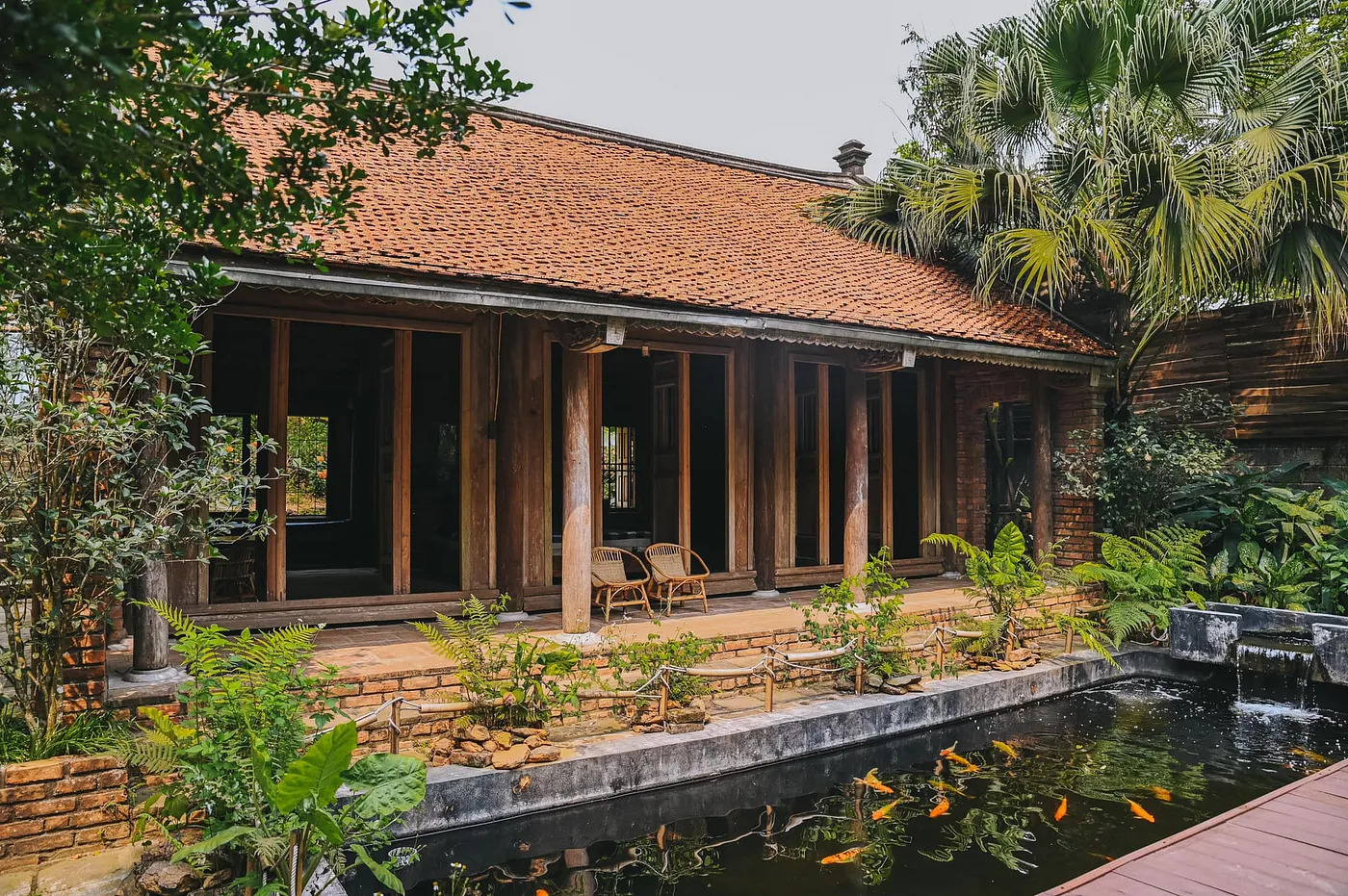 Nhà gỗ 5 gian Bắc Bộ truyền thống có sân vườn
