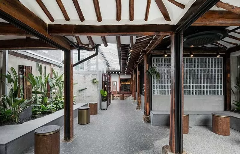 Quán cafe khung thép mang tới không gian quán ấn tượng, tính thẩm mỹ cao và tiết kiệm chi phí đầu tư