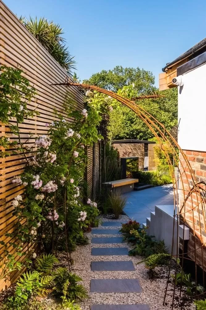 Giàn hoa leo mái vòm 