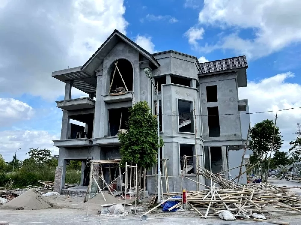 Xây nhà trong 2 năm ảnh hưởng bởi nhiều yếu tố