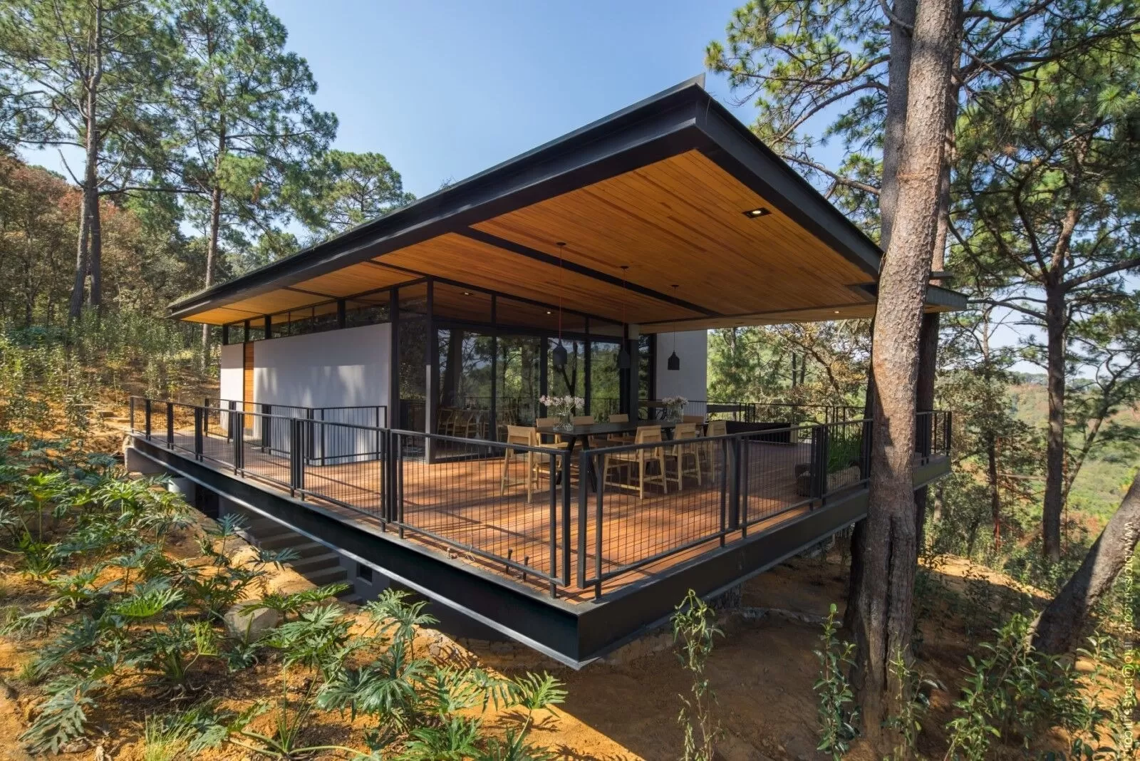 Móng đóng vai trò quan trọng