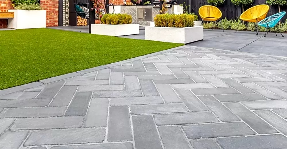 Gạch lát sân dạng xương cá