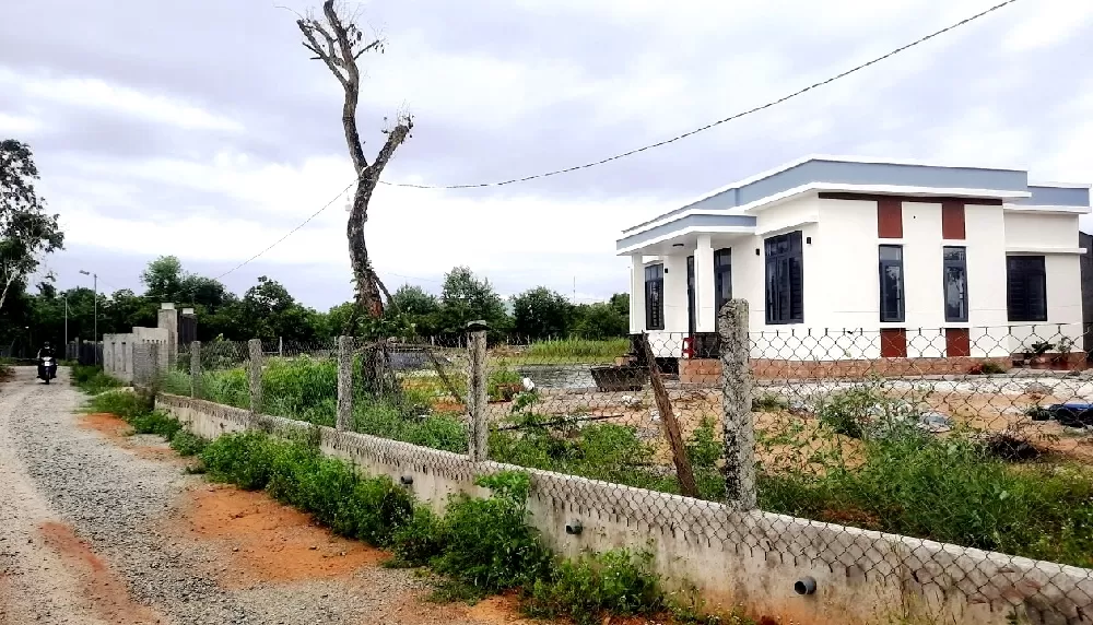 Nhà tạm được xây dựng để ở, sinh hoạt trên đất nông nghiệp không được phép