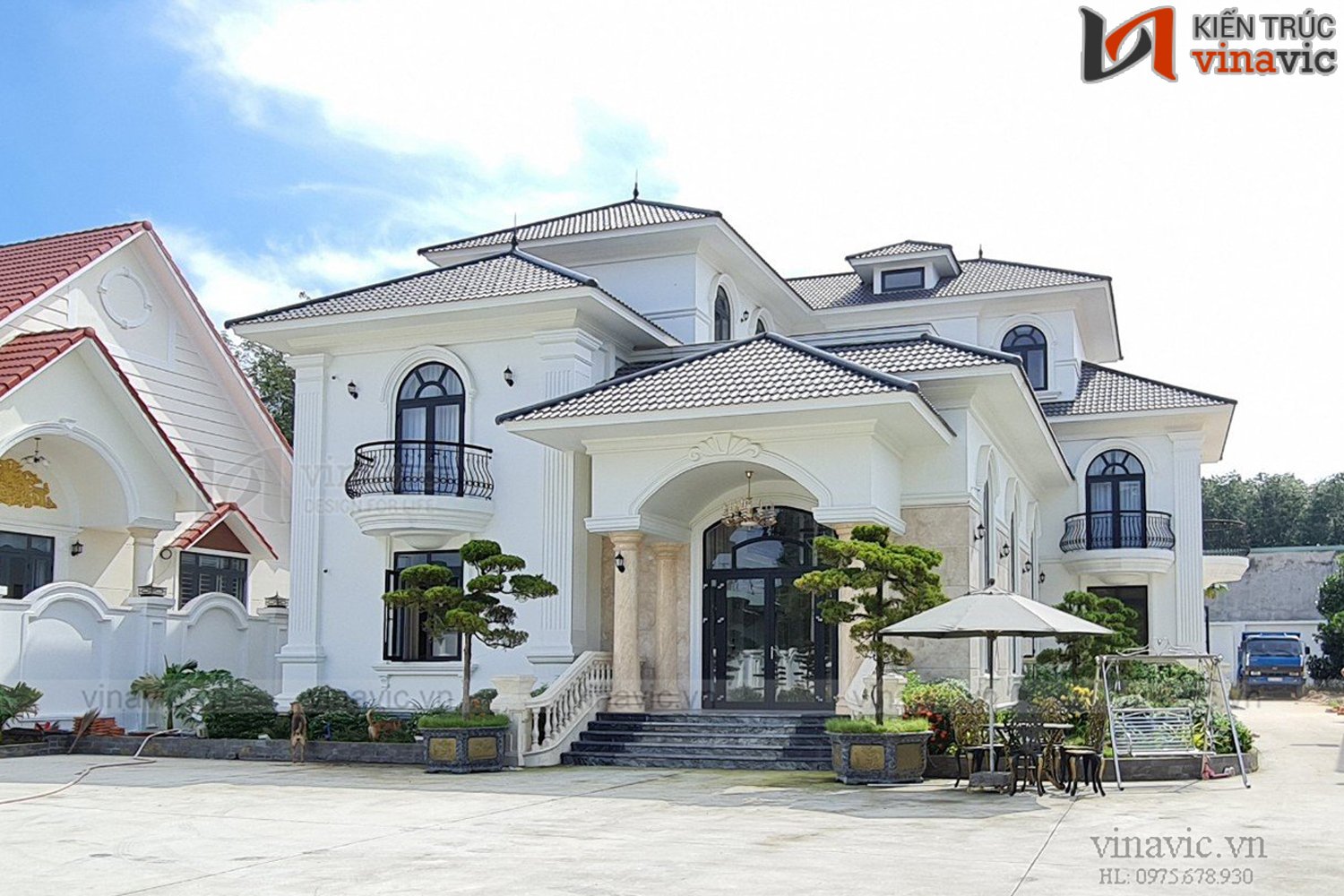 Thi công trọn gói kiến trúc và nội thất biệt thự ở Bình Dương TCBT2002