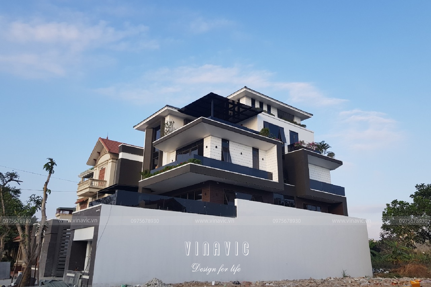 Thi công biệt thự 3 tầng 4 phòng ngủ