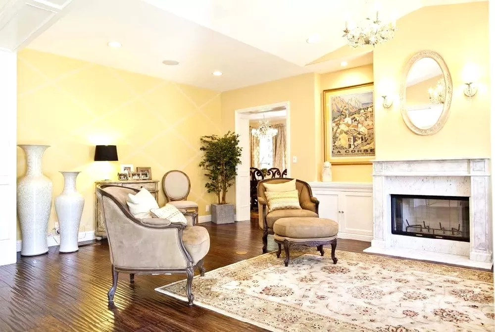 Kết hợp màu trắng và vàng tượng trưng cho sự sang trọng, quý phái