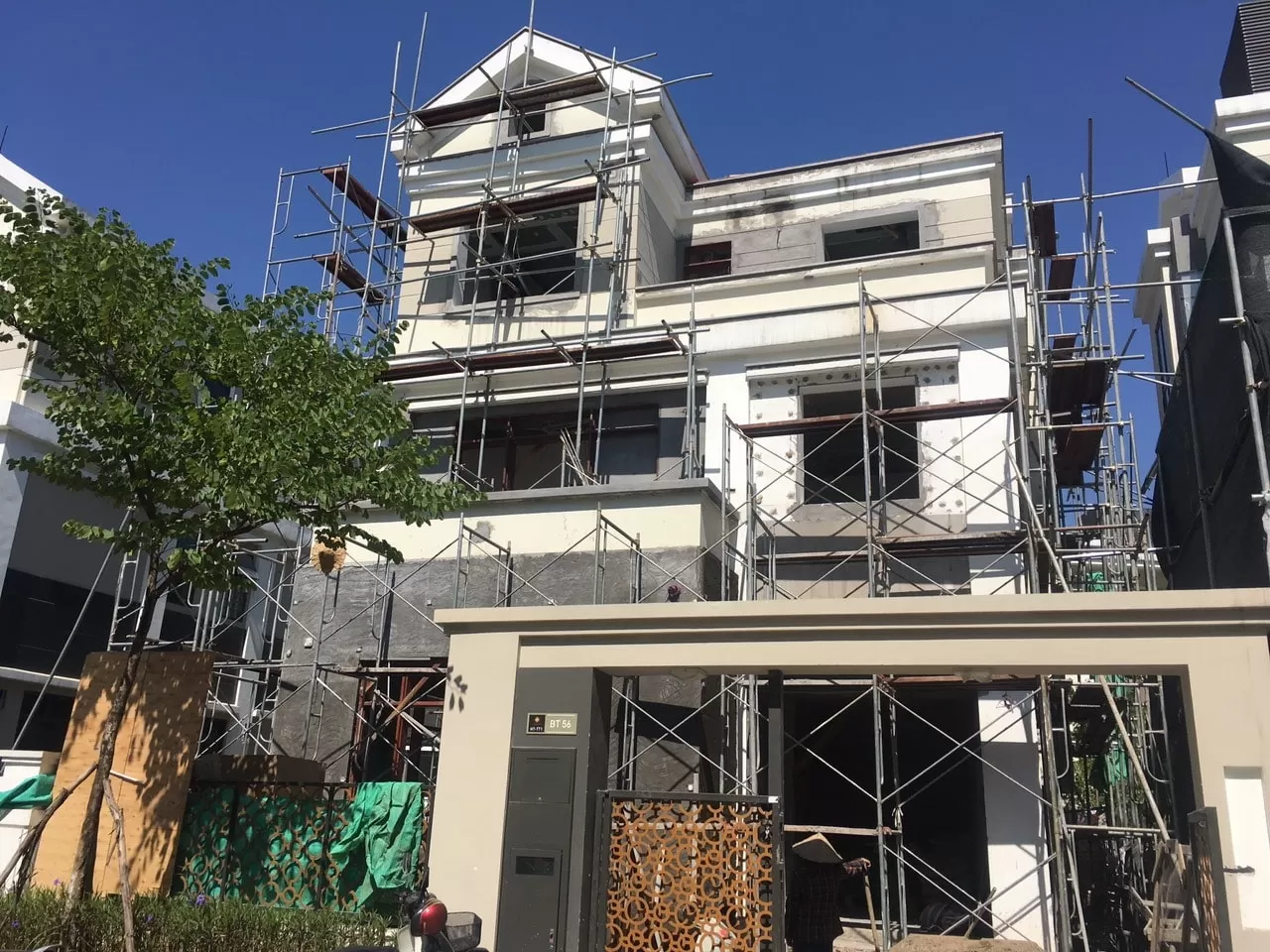 Sơn nhà phụ thuộc vào thời tiết, khí hậu