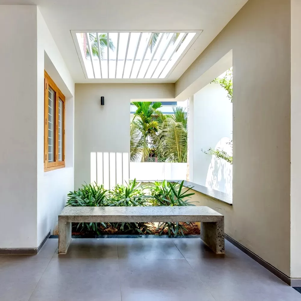 Tận dụng khu vực giếng trời làm không gian xanh