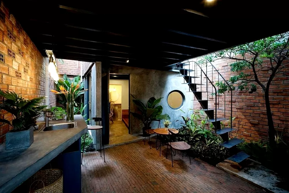 Sân vườn trong nhà giúp mang lại khoảng không gian thư giãn lý tưởng