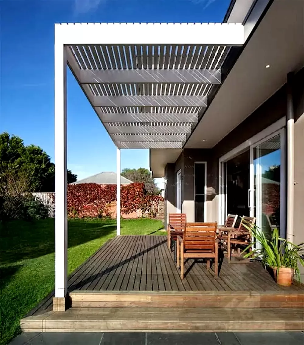 căn biệt thự có diện tích lớn, bạn có thể tăng kích thước của hiên nhà lên đến 4m