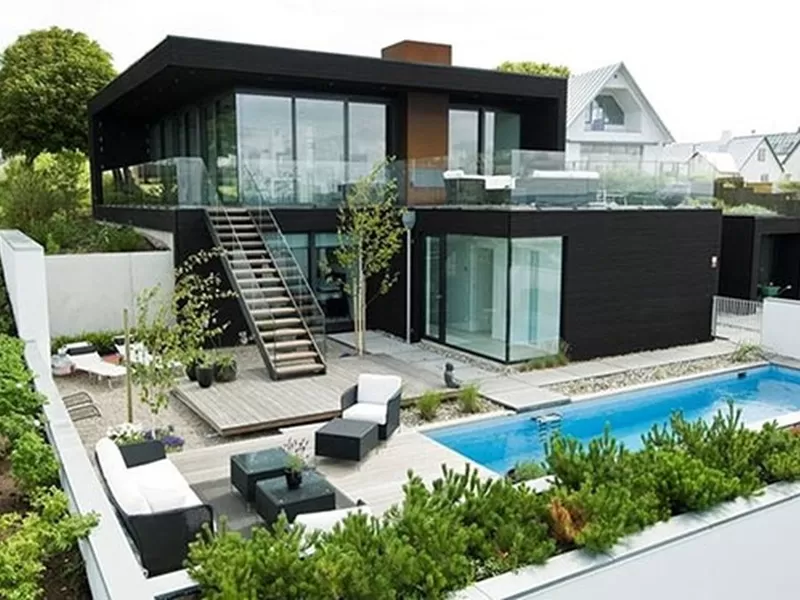 Mẫu biệt thự vuông 2 tầng có bể bơi sang trọng 