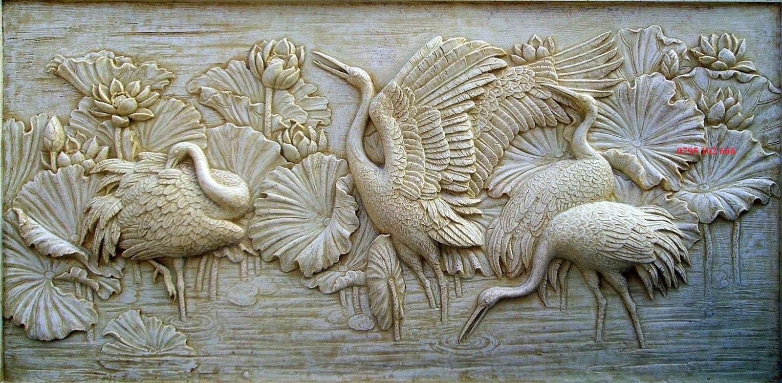 Phù điêu trang trí bằng đá tự nhiên