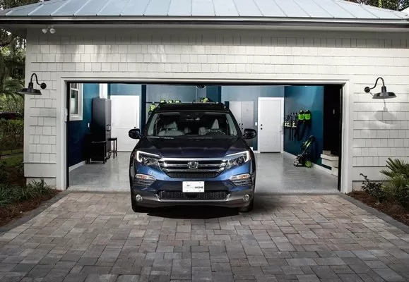 Nên lựa chọn cửa cuốn cho gara ô tô