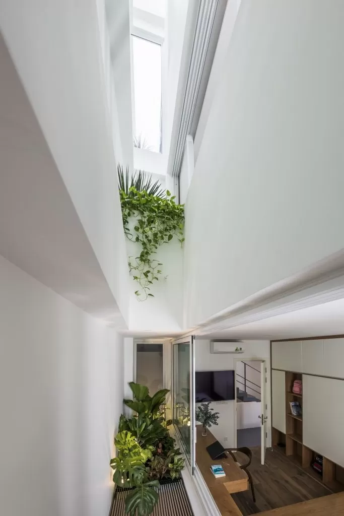 Phương pháp đục lỗ tường lấy sáng thông gió