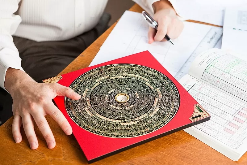 Cần tham khảo ý kiến từ thầy phong thủy