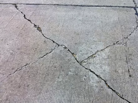 Nứt bê tông trong các cấu kiện sàn