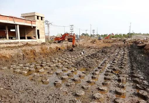 Nhà có nền đất yếu