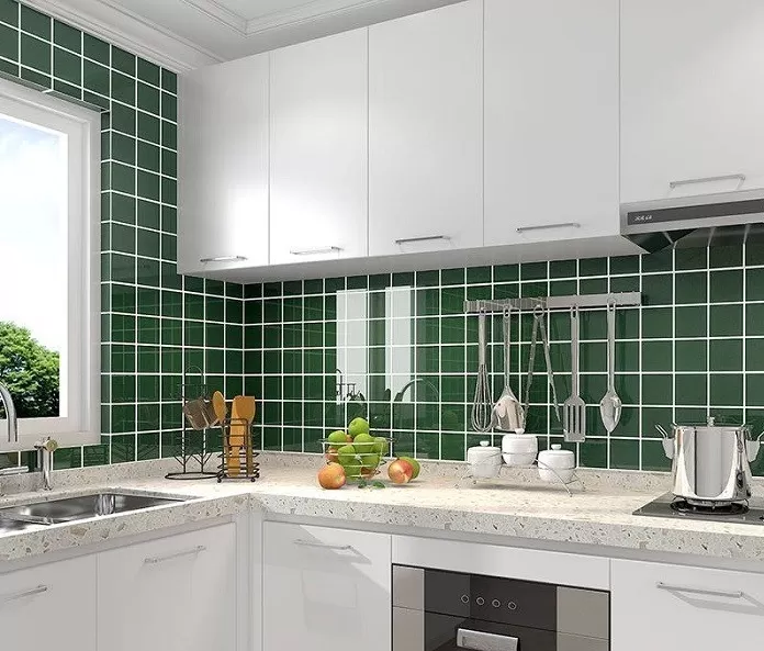 Gạch ốp tường phòng bếp màu xanh lá cực dịu mắt