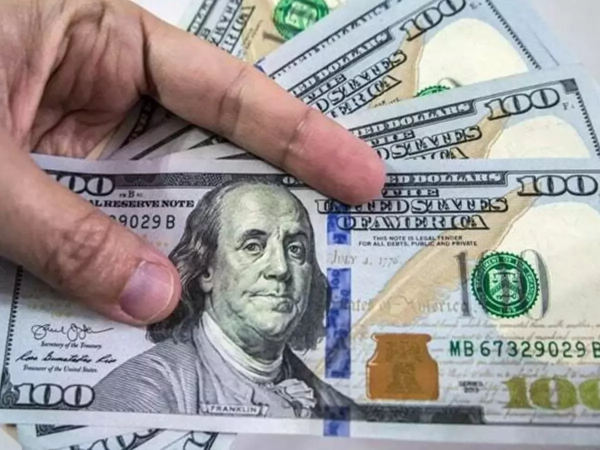 Chôn tiền giấy dưới móng nhà