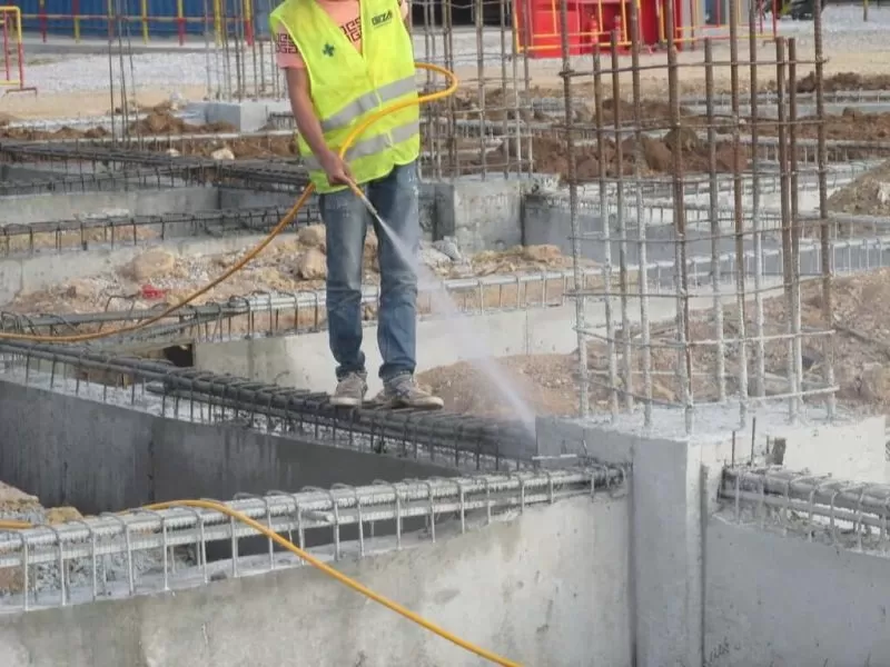 Việc bảo dưỡng bê tông sau khi giữ vai trò vô cùng quan trọng