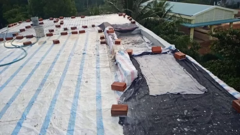 Giai đoạn đầu đổ bê tông sau bao lâu thì tưới nước mới đúng tiêu chuẩn