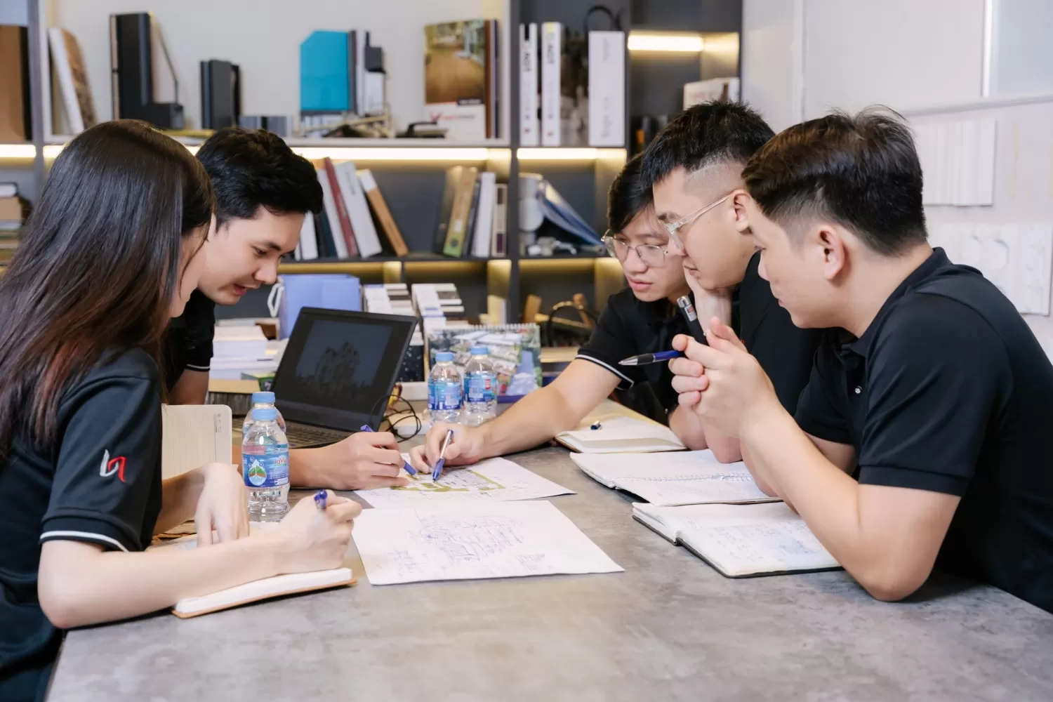 Đội ngũ kiến trúc Vinavic