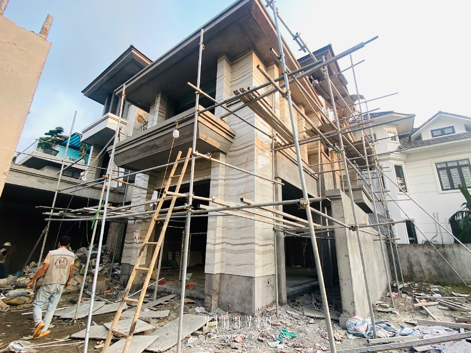 Thi công biệt thự 3 tầng hiện đại 255m2 (CĐT:Mr Huy- Hưng Yên) TCBT2241