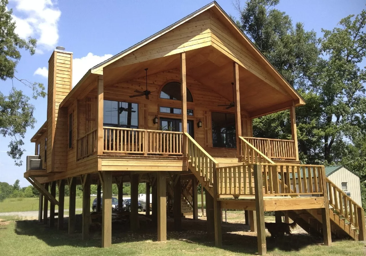 Mẫu nhà sàn gỗ lệch 2 tầng