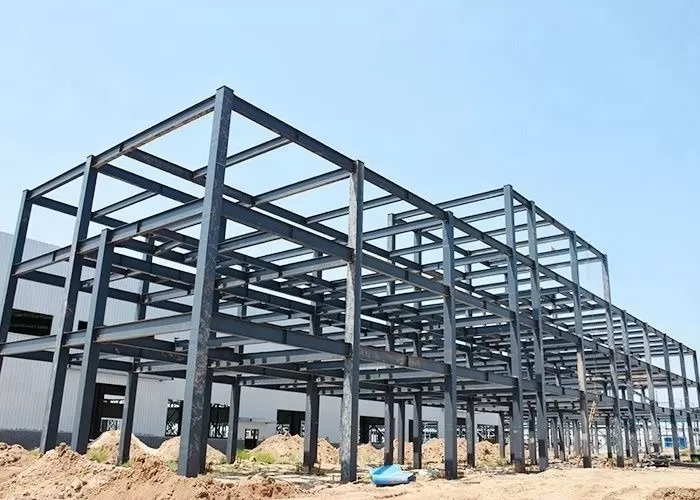 Thi công nhà khung thép tiền chế