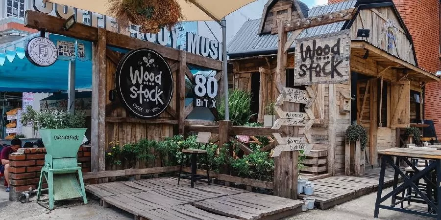 Thiết kế quán cà phê theo phong cách Rustic