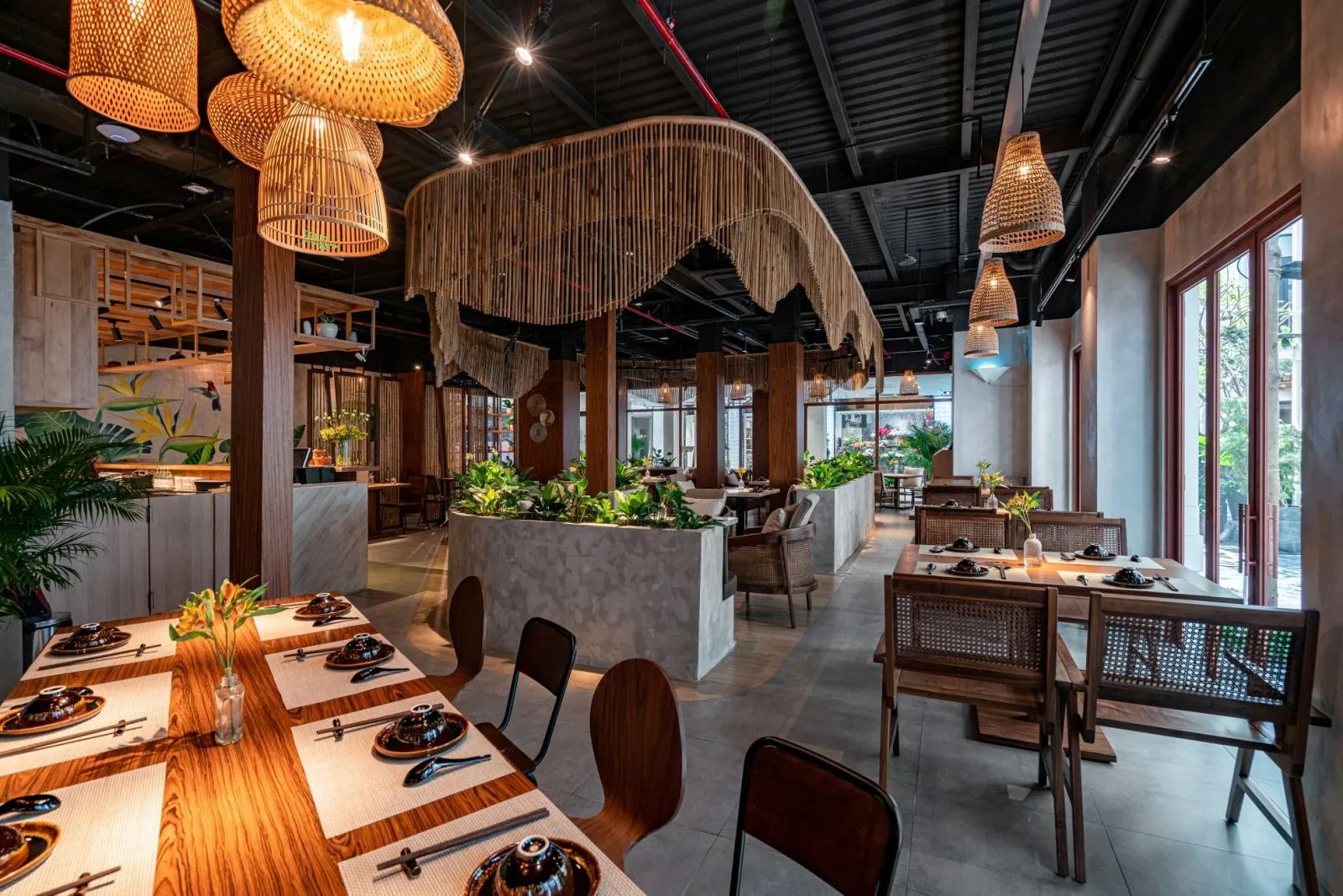 Nhà hàng chay với tone màu trầm, nhẹ nhàng