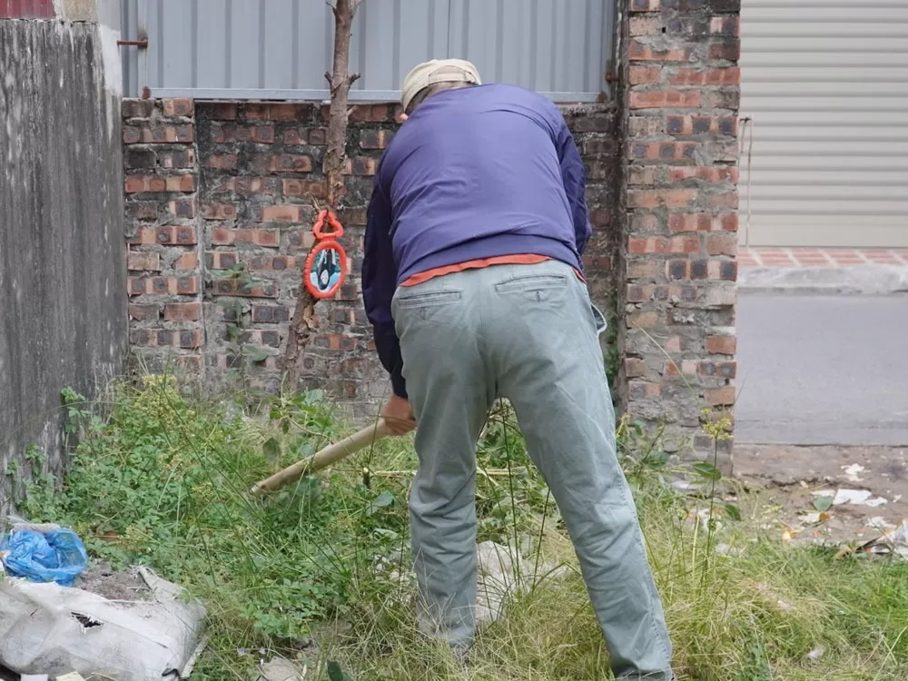 Cuốc Đất Động Thổ để làm gì