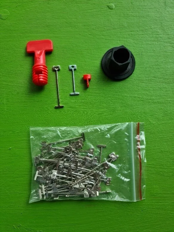 Ke ốp gạch tái sử dụng thay chân