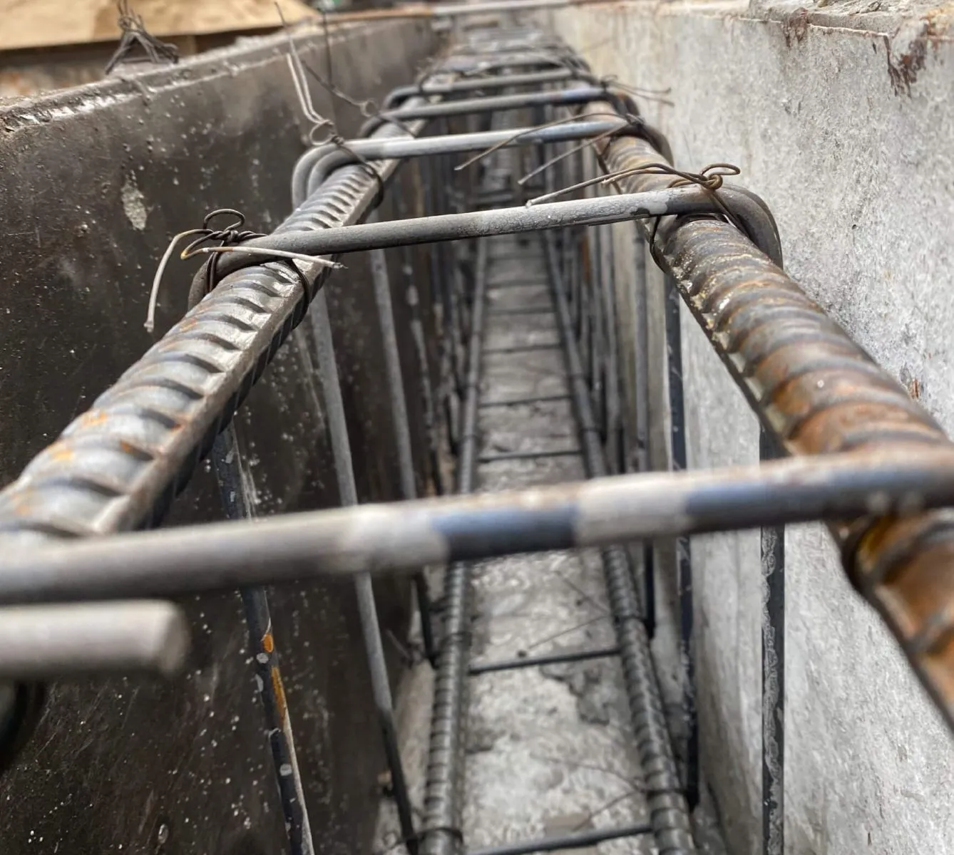 Tiêu chuẩn nghiệm thu ván khuôn đà kiềng