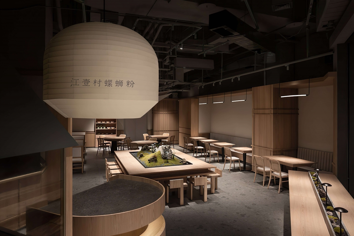 Một không gian nhà hàng đẹp, thoáng, mang lại cảm xúc tích cực sẽ khiến khách hàng sẵn sàng quay lại