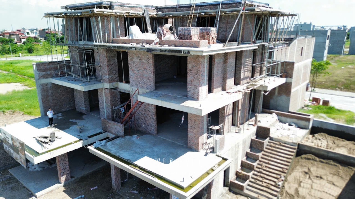 Thi công biệt thự 4 tầng hiện đại 22m x 17m (CĐT: Mr.Lưu- Hải Dương) TCBT2250