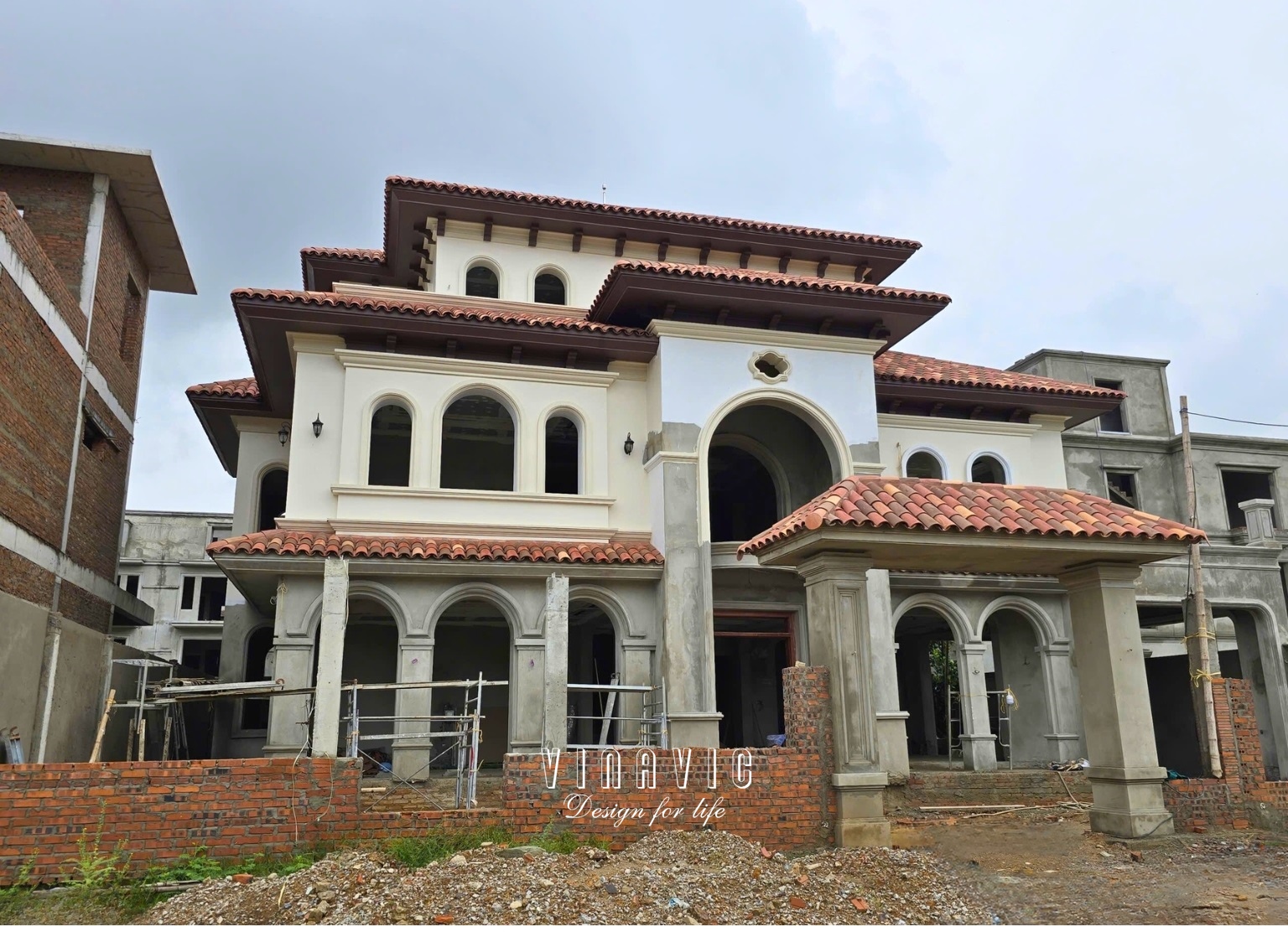 Thi công biệt thự 3 tầng Địa Trung hải (CĐT: Mrs.Vinh - Thanh Hóa) TCBT2254