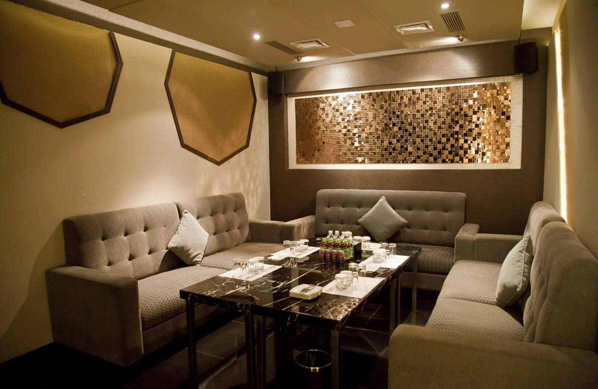 Nội thất và bố trí không gian nội thất phòng karaoke