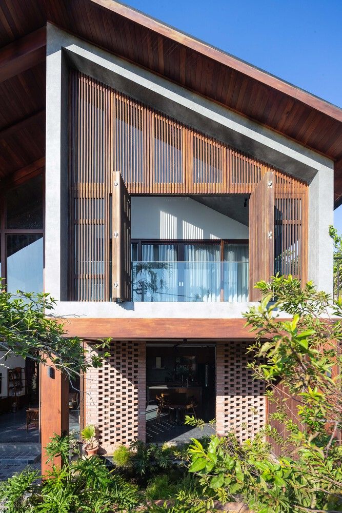 Cửa nhôm pano kết hợp kính