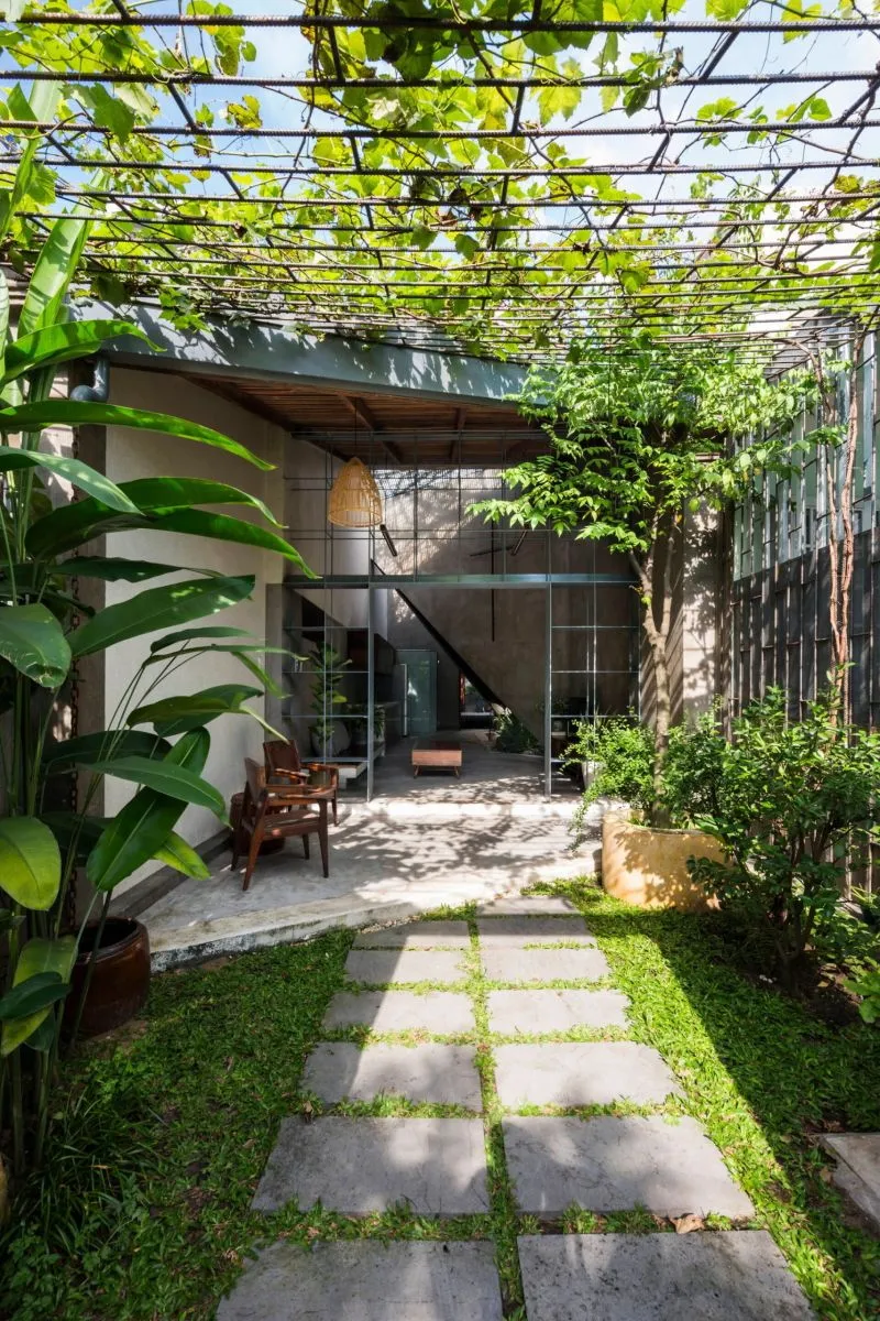 Một góc sân nhỏ – nơi cả gia đình tìm về bình yên mỗi ngày