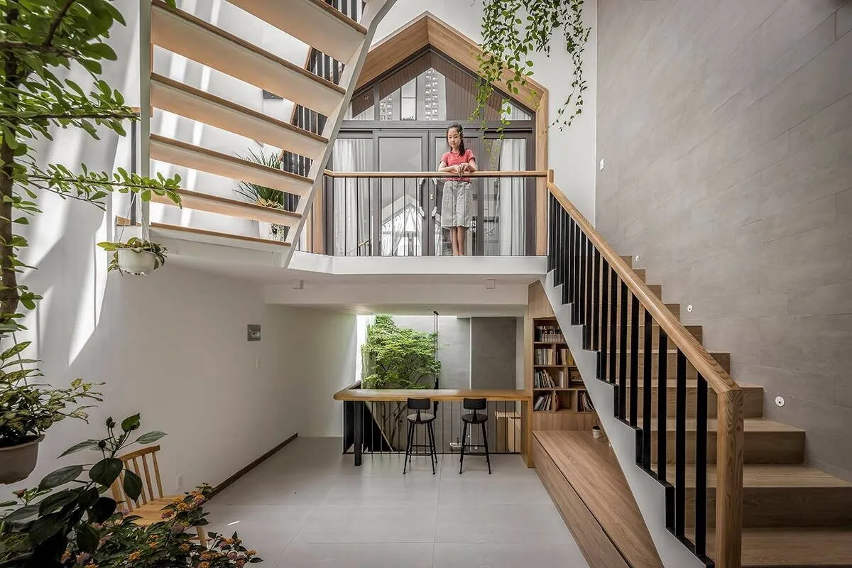 Ánh sáng và thông gió: Giải pháp cho tầng lửng không bí bách