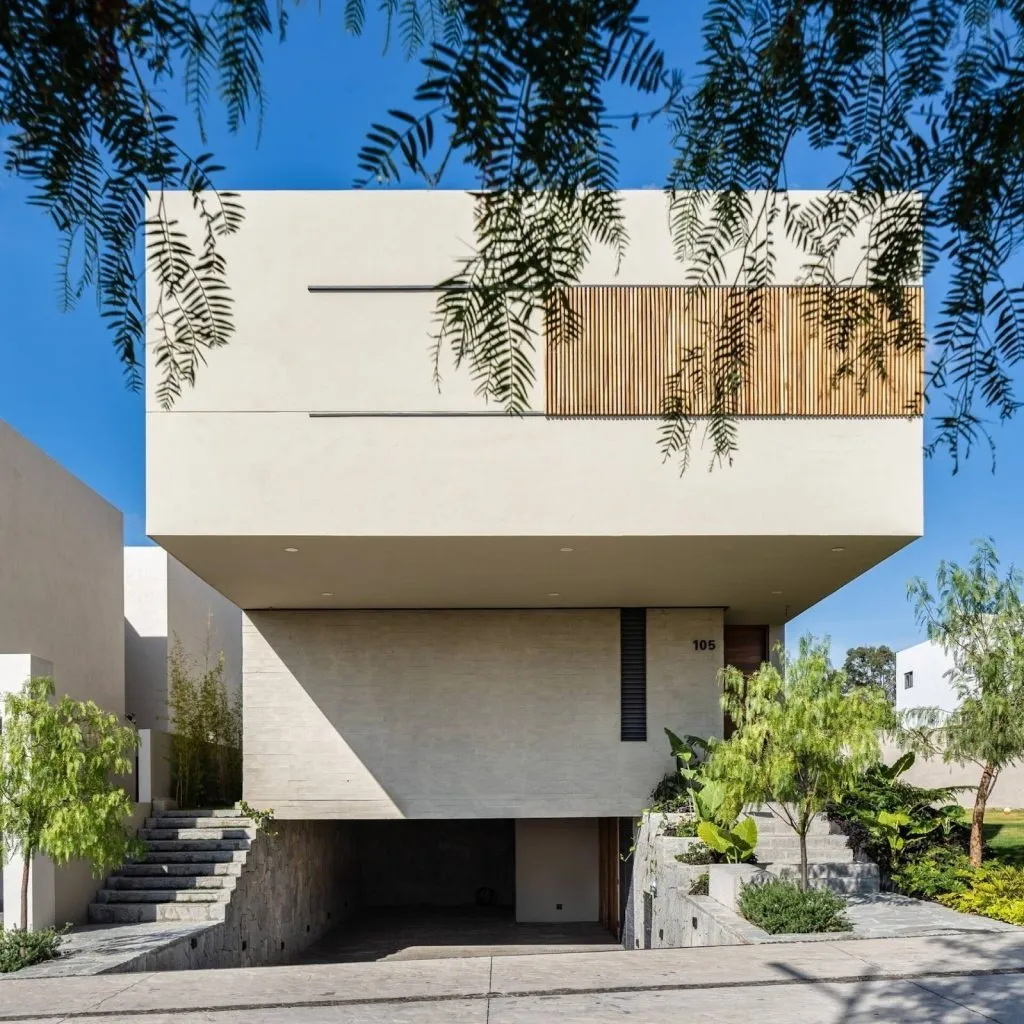 Chi phí thi công phần ngầm thường cao hơn 1,5–2 lần so với phần nổi do yêu cầu kỹ thuật và nhân công cao.