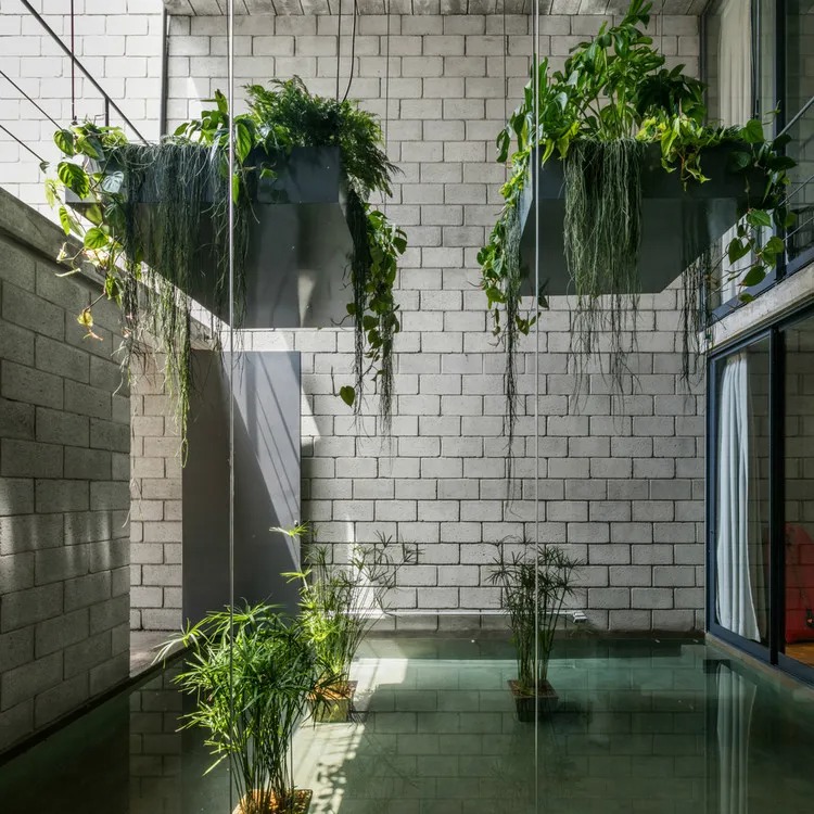 Gạch không nung (Gạch bê tông khí chưng áp AAC)